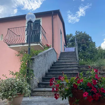 Giovanna Apt. B Ferienhaus *